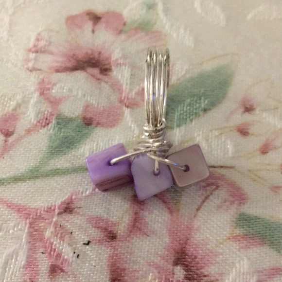 Wire wrapped ring with shells beads. - Picture 6 of 6